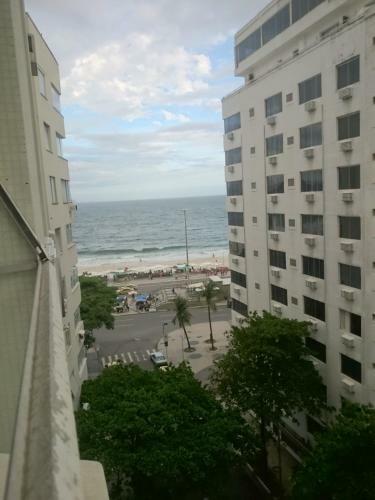 Apartments Almirante Goncalves