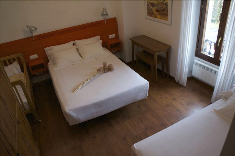 Agroturismo Casa Rural Eikolara
