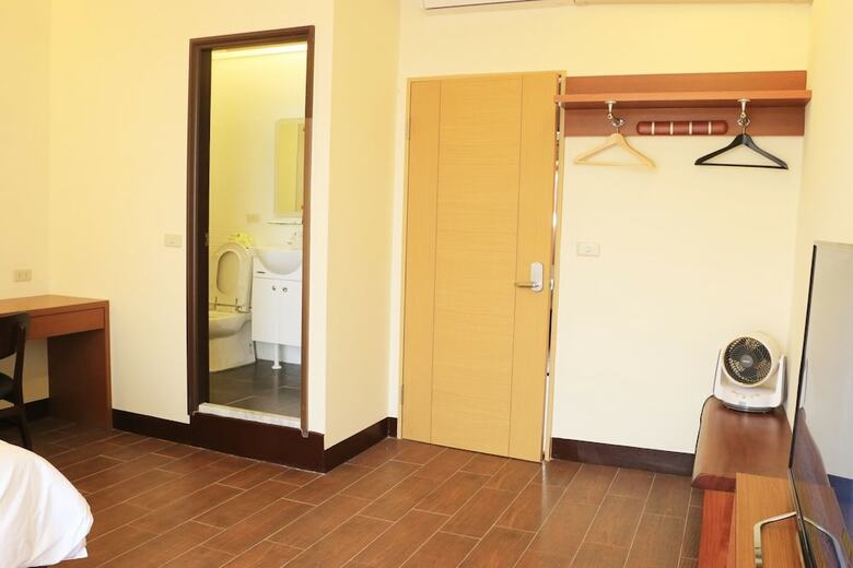 Hotel Buda Banai Homestay