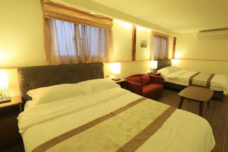 Hotel Buda Banai Homestay