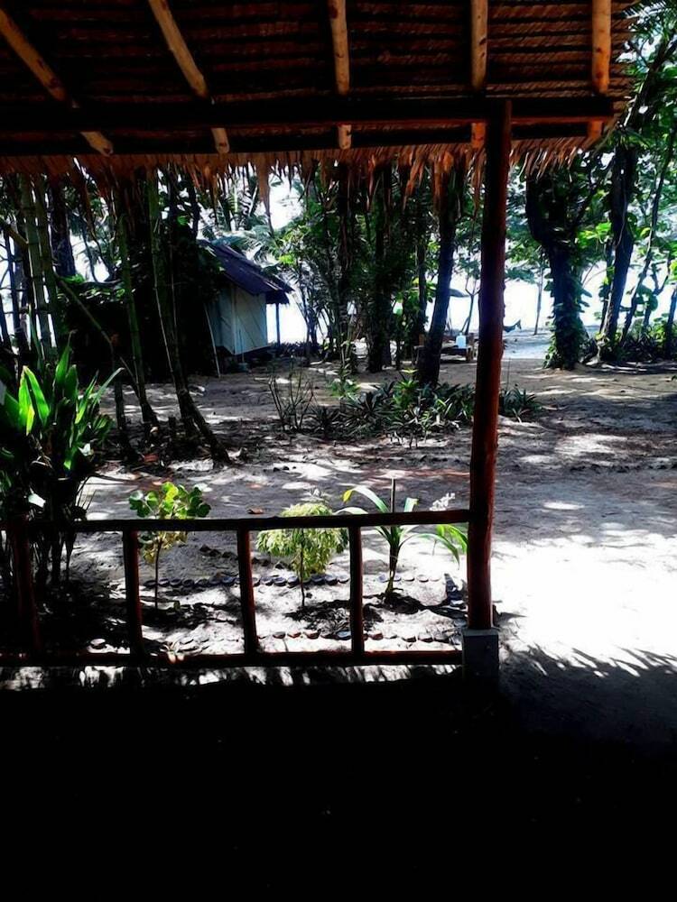 Hotel Nava Resort