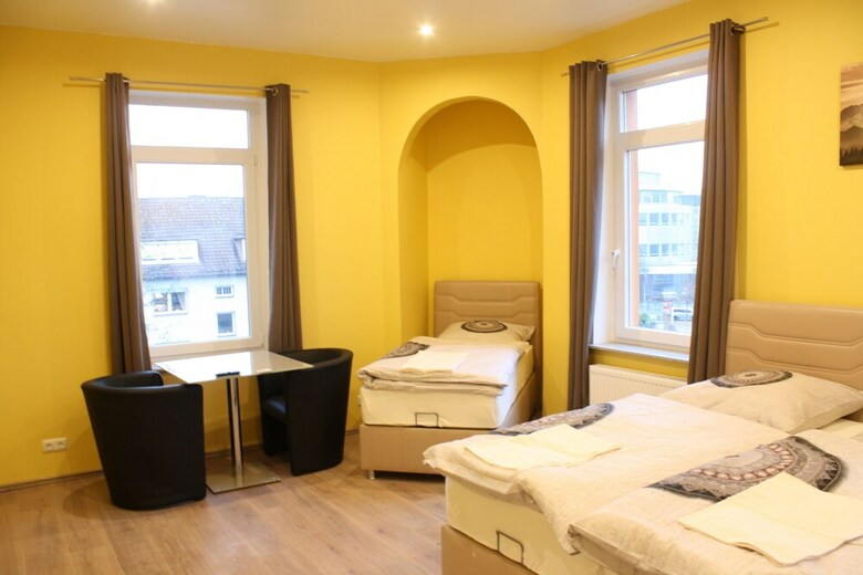 M&m Hotel ? Harburg