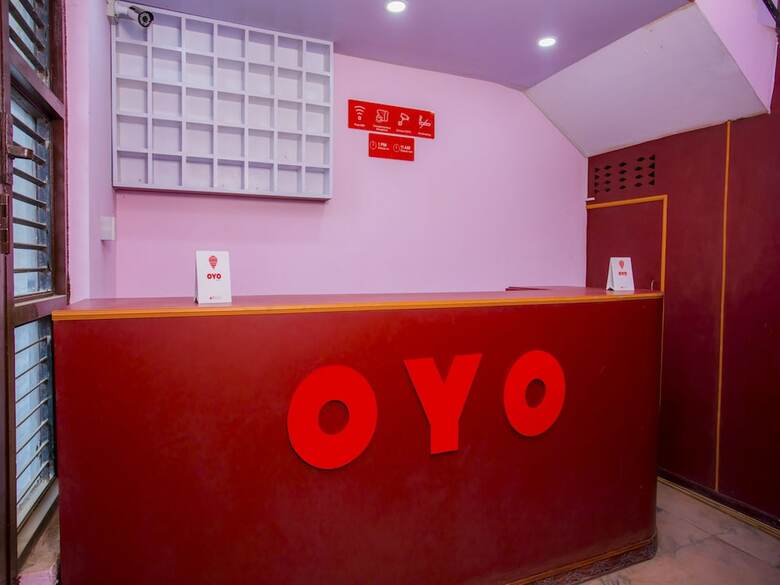 Oyo 242 Hotel Satyam