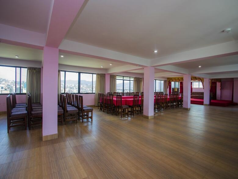 Oyo 242 Hotel Satyam