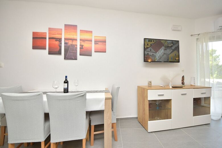 Apartmani Robi I Kristina