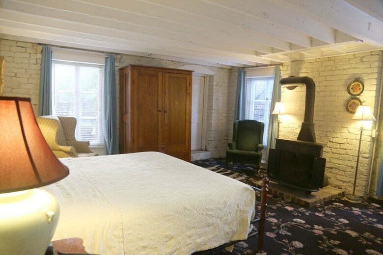 Bed & Breakfast Foley House Inn