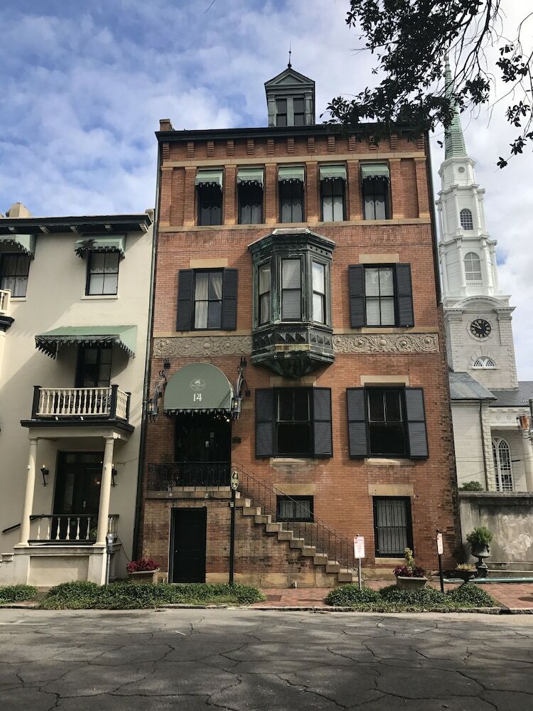 Bed & Breakfast Foley House Inn
