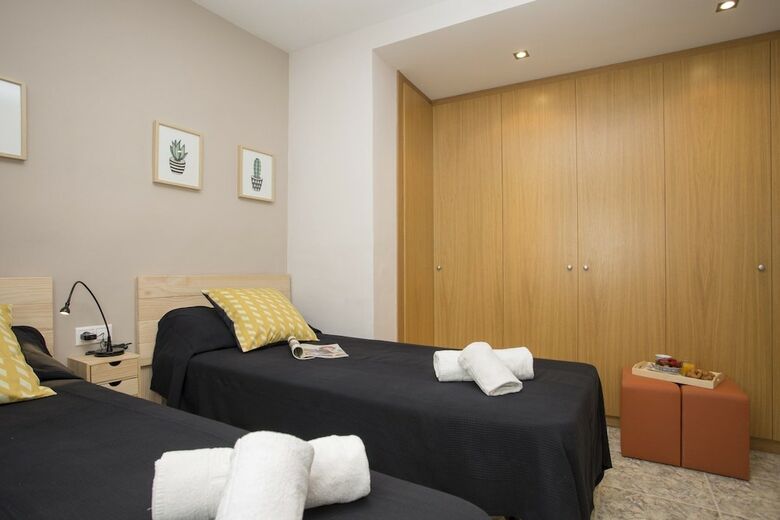 Apartamentos Singularstays El Faro