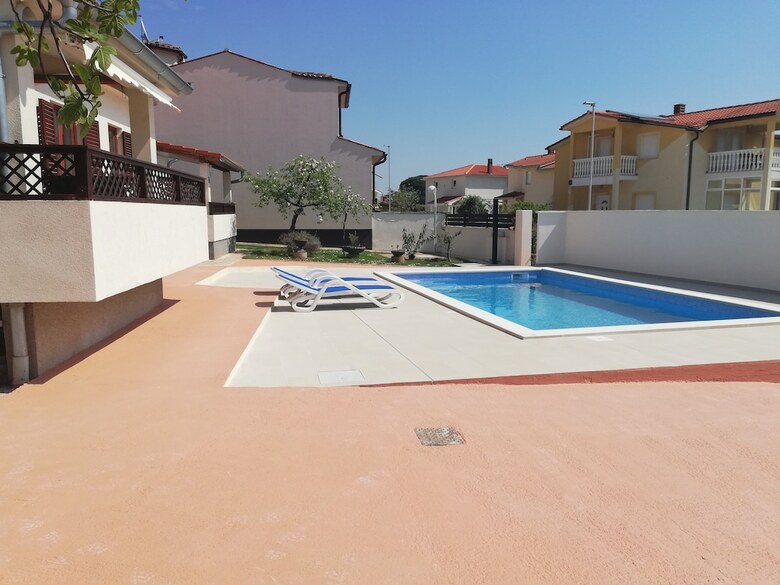 Apartments Rudez