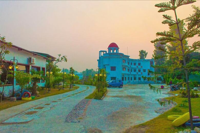 Hotel Aranya The Kanan