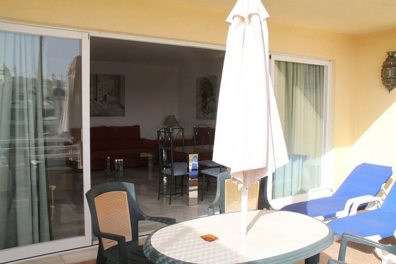 Apartamento En Puerto Marina B32