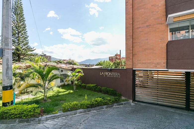 Apartamentos La Frontera Poblado By Mde Bnb