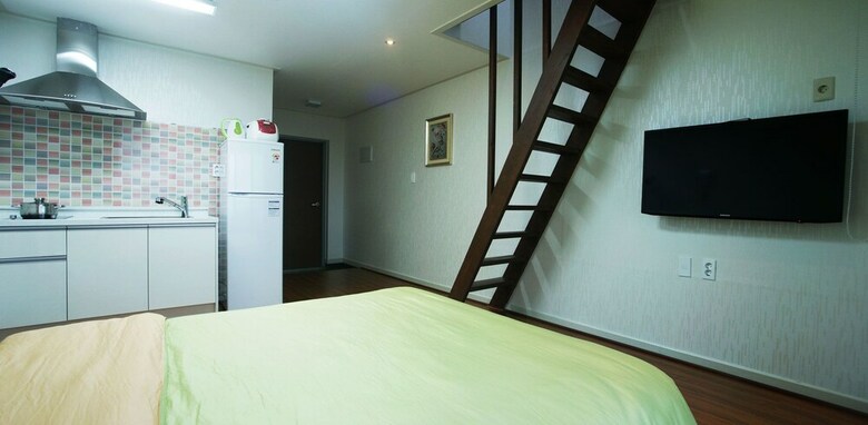 Jeju J Pension