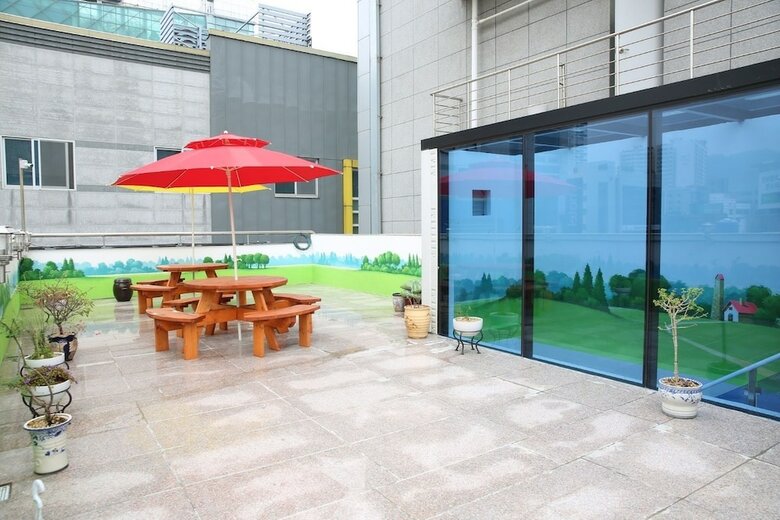 Coco Capsule Guesthouse - Hostel