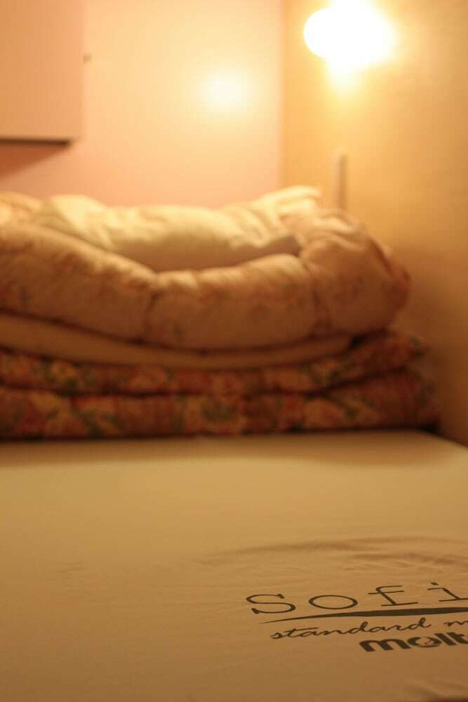 Hostal Guest House Coco Hiroshima - Hostel, Caters To Women