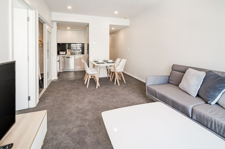 New Two Bedroom Apartment In Cbd