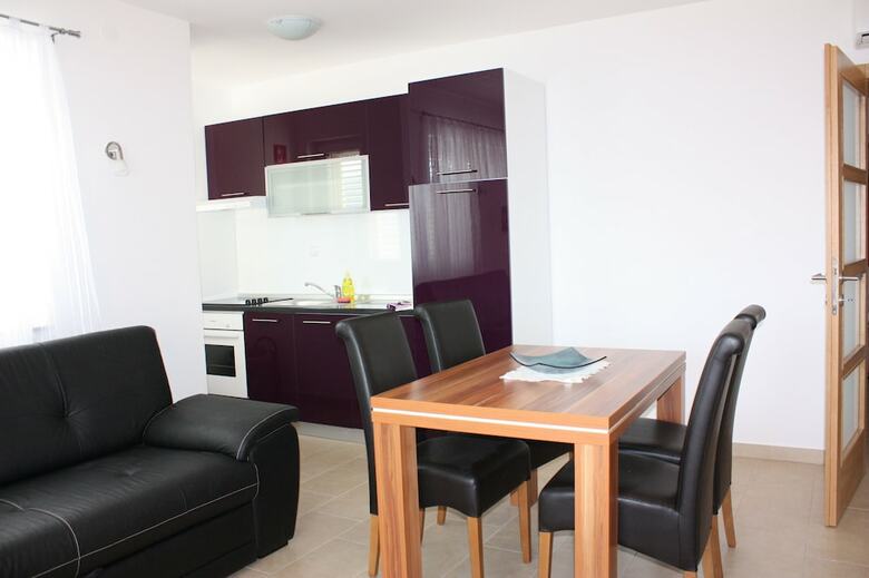 Apartments Jesen Augustin