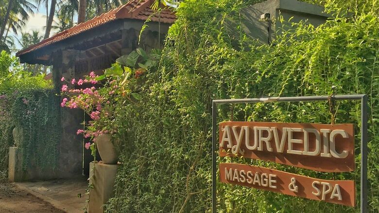 Hotel Good Karma Ayurvedic Resort