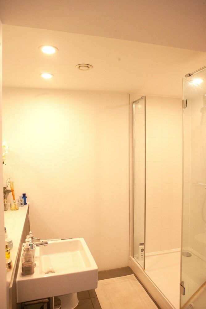 2 Bedroom Apartment Near Airport