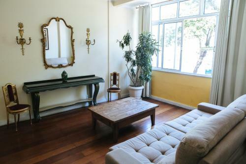 Hostal Hotelinho Urca Guest House