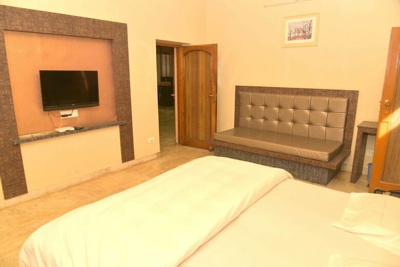 Hotel Hill Top Mount Abu By Ashoka
