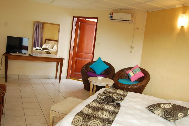 Hotel H�tel Les Polygones