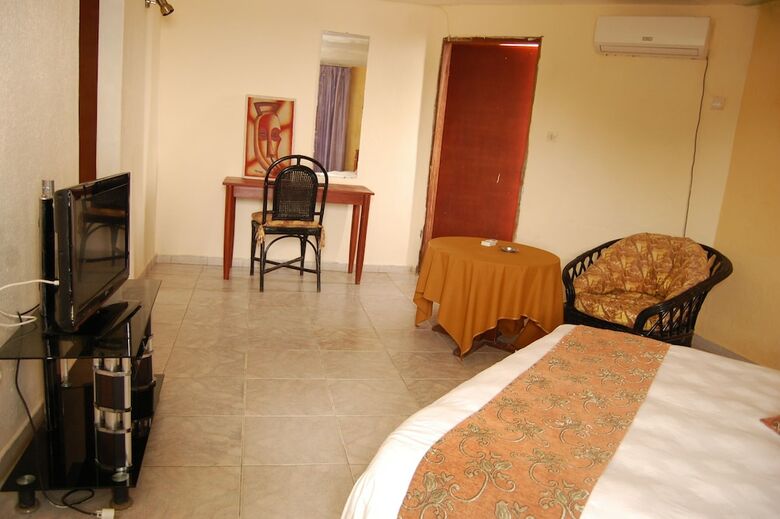 Hotel H�tel Les Polygones
