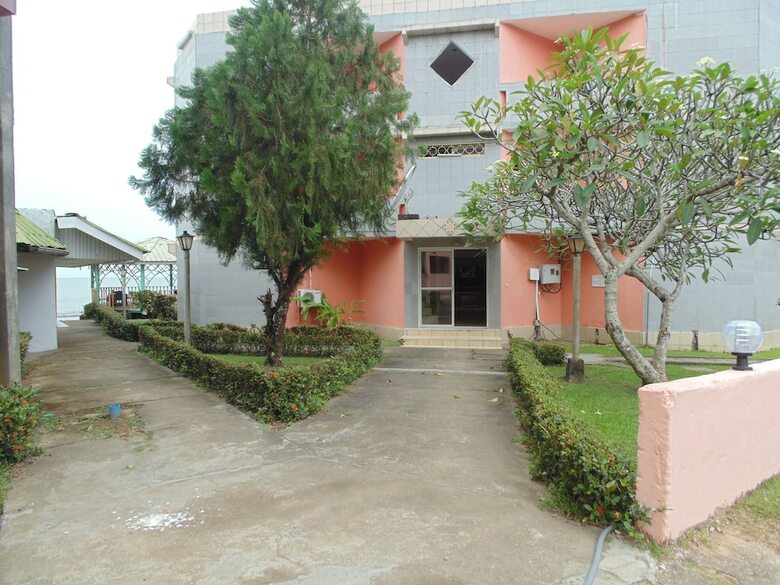 Hotel H�tel Les Polygones