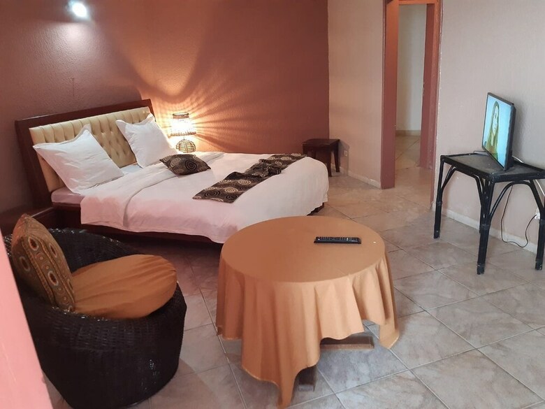 Hotel H�tel Les Polygones
