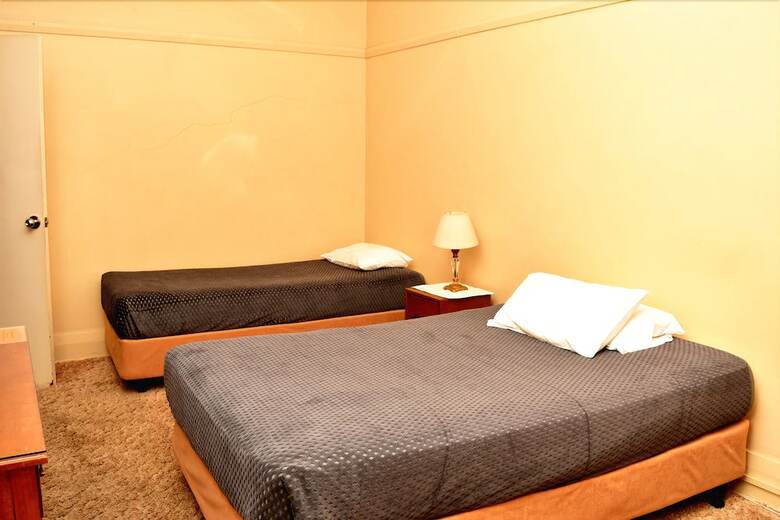 Castlereagh Hotel
