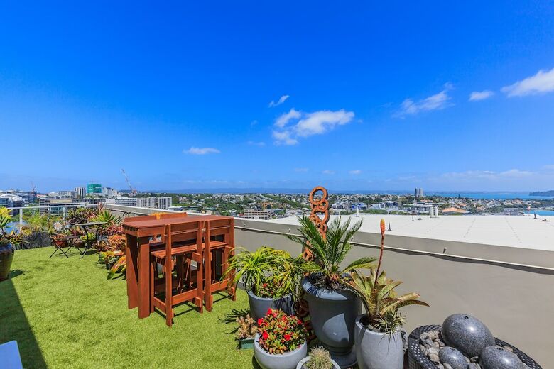 Modern Apartment Short Walk To Skytower
