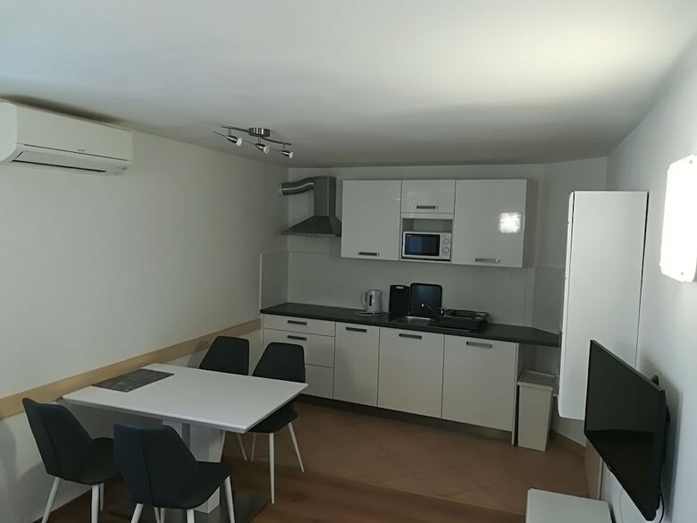 Top Line Apartments