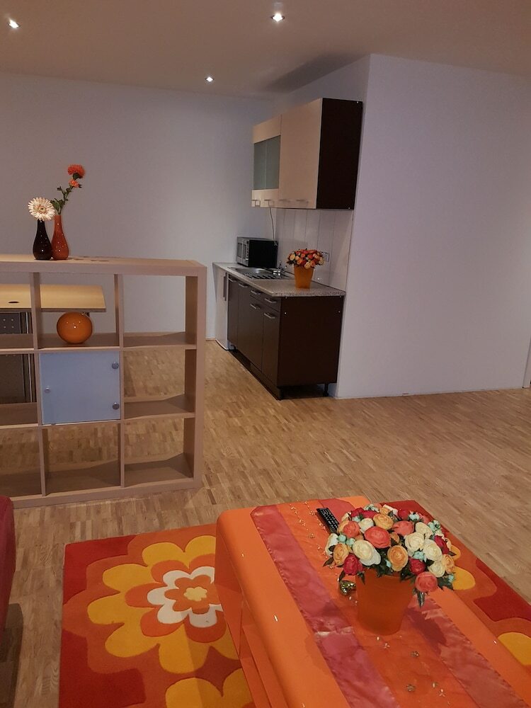Apartamentos Wohnen Im Souterrain Einer Villa