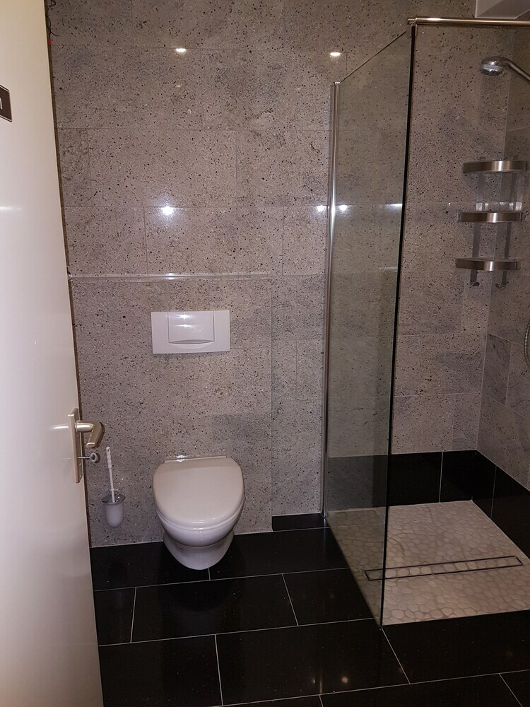 Apartamentos Wohnen Im Souterrain Einer Villa