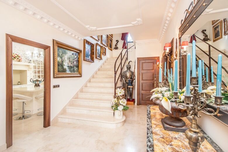 Cubo's Villa Dos Reyes