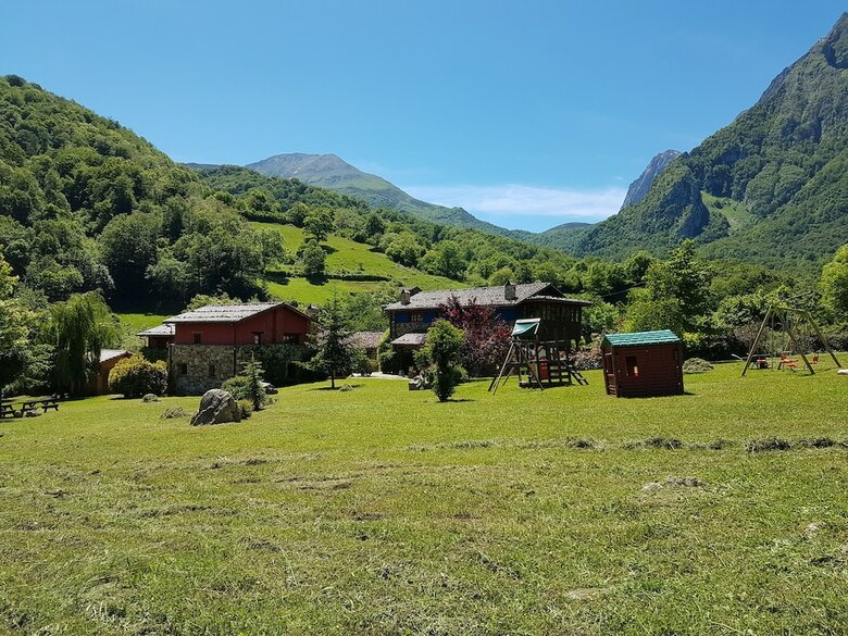 Alojamientos Rurales Valle de Bueida