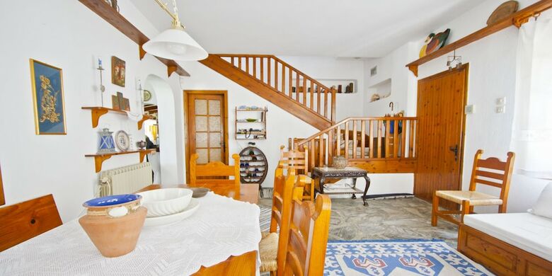 Beaufort Beachfront Villa, Nikiti