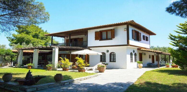 Beaufort Beachfront Villa, Nikiti