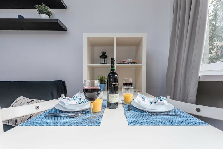 Apartamentos Little Home - Warso
