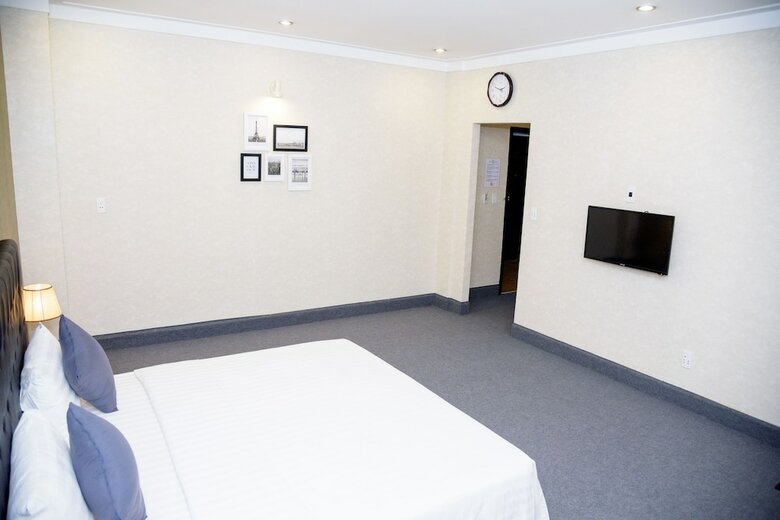 Ha Trinh Hotel