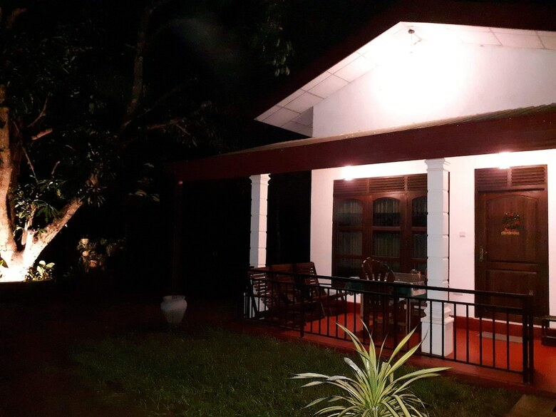 Bed & Breakfast Sigiri Hibiscus Villa