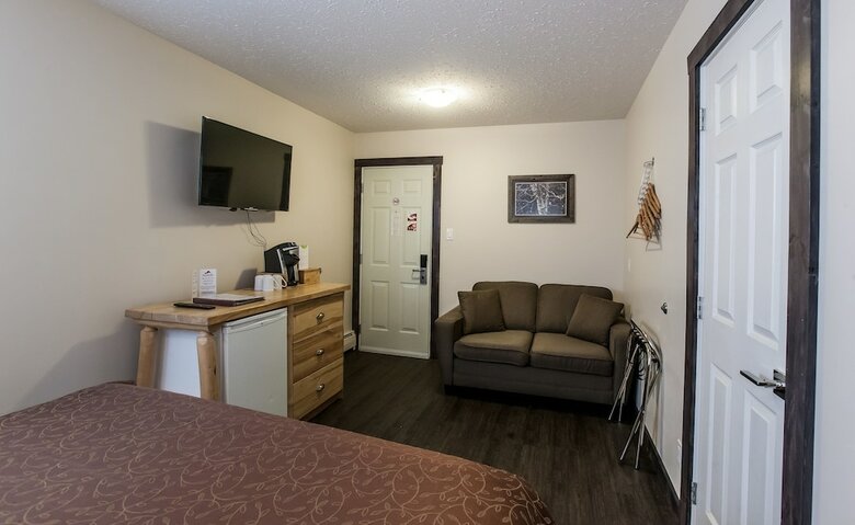 Swiss Chalet Motel