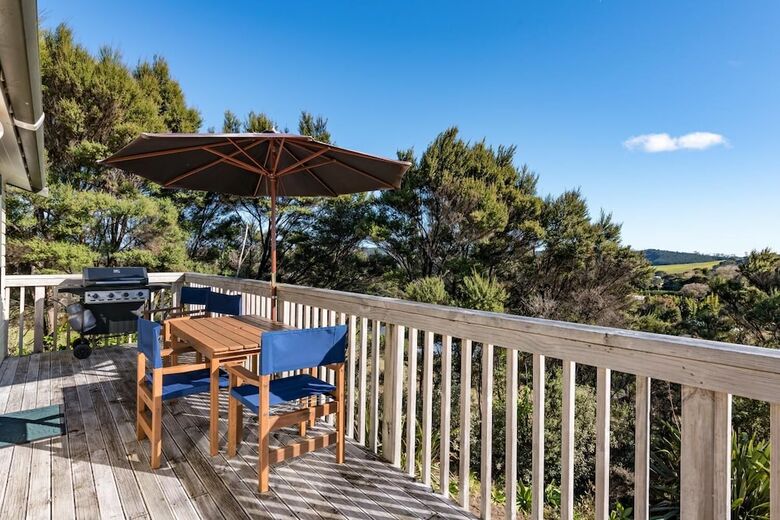 Sunseeker Cottages Motel