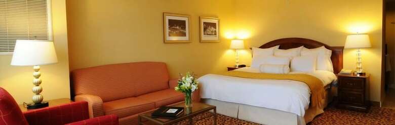 Crown Jakiba Hotel