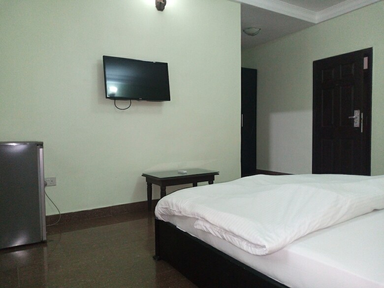 Dionzec Hotel & Suites