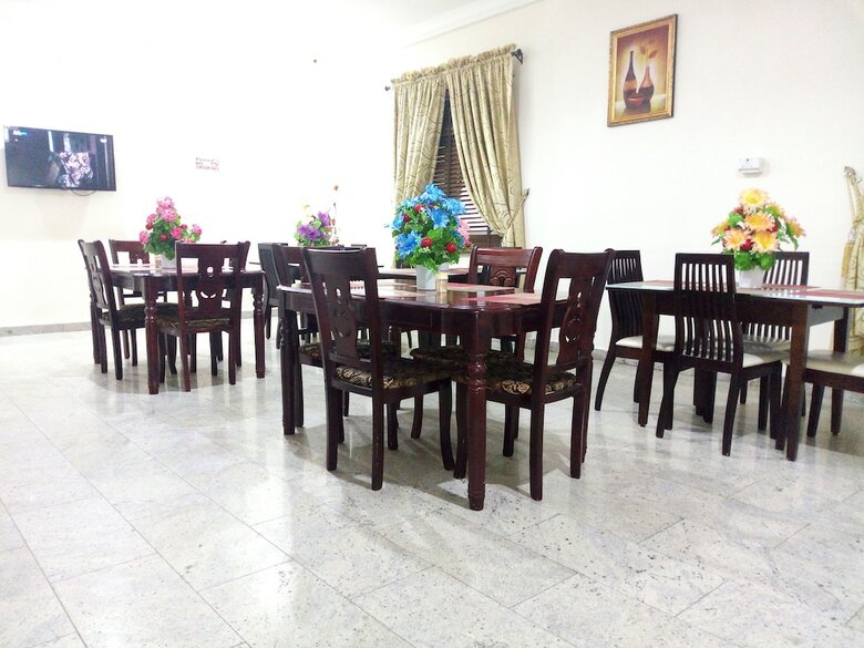 Dionzec Hotel & Suites