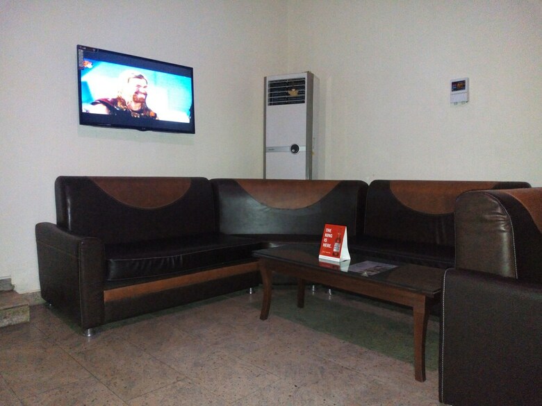 Dionzec Hotel & Suites