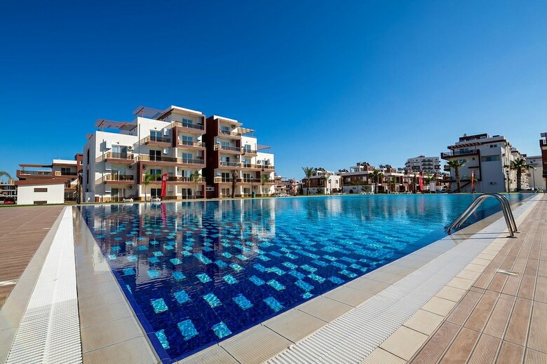 Aparthotel Long Beach Rental Apartments