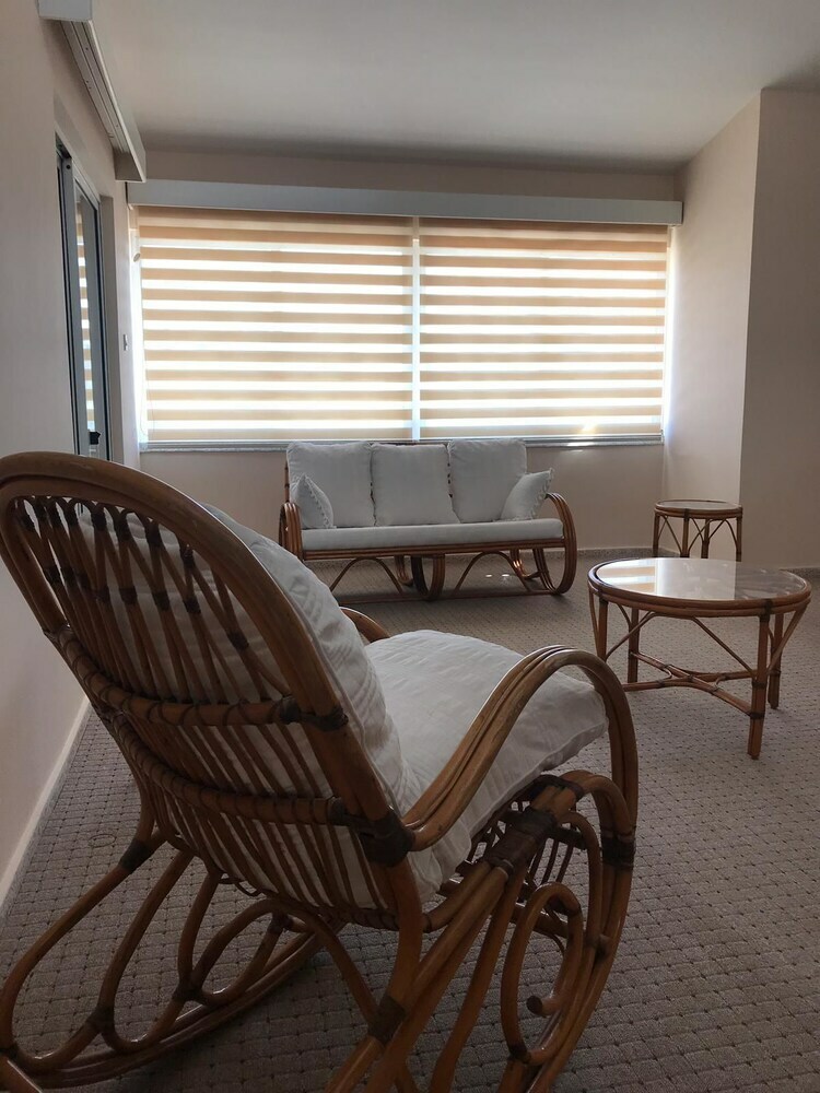 Aparthotel Long Beach Rental Apartments