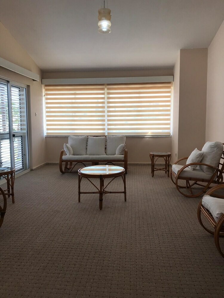 Aparthotel Long Beach Rental Apartments